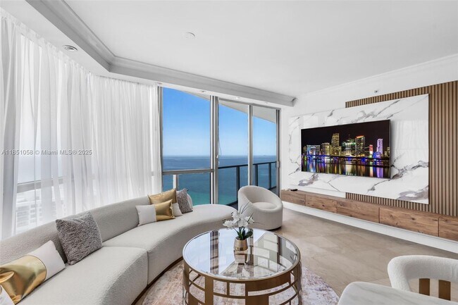 Foto del edificio - 3101 S Ocean Dr