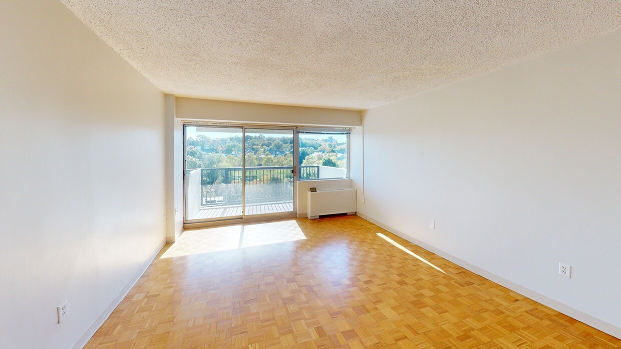 Photo - The Longwood Apartments