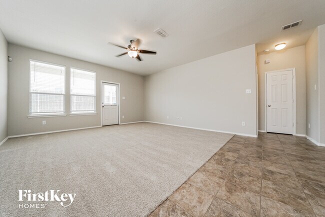 Building Photo - 2349 Barzona Dr