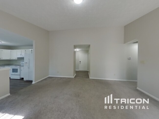 Building Photo - 5755 Rosemont Drive Indianapolis IN