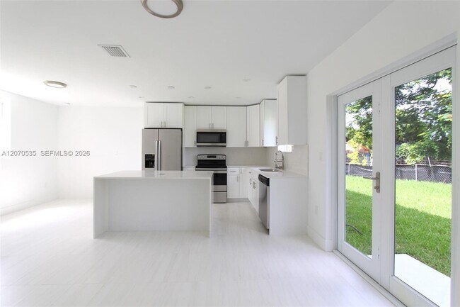 Building Photo - 16035 SW 299th Terrace