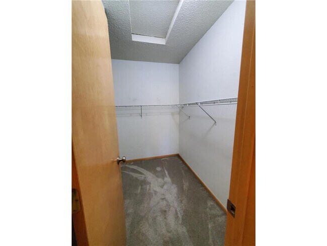 Foto del edificio - 14701 Cobalt St NW