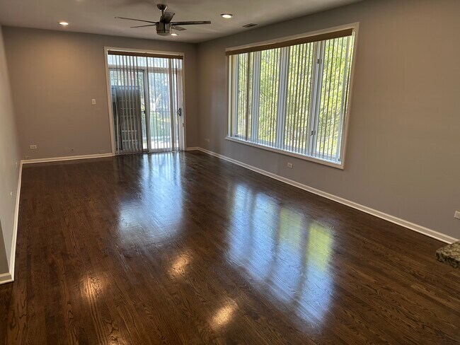 Foto del edificio - 5219 S Michigan Ave