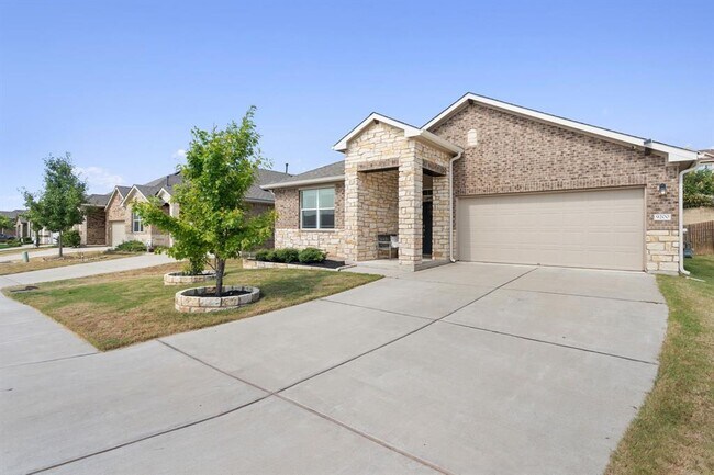 Building Photo - 9200 Alex Ln