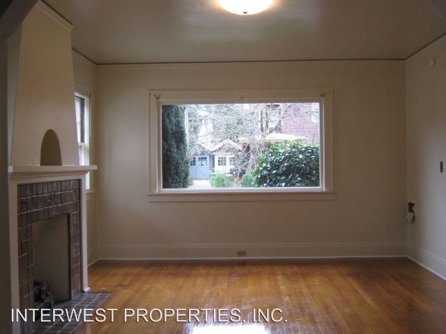 Building Photo - 2435-2435 NW Northrup St