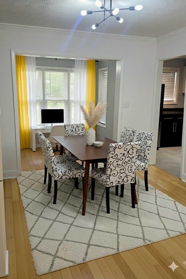 Foto del edificio - 903 Summit North Dr NE