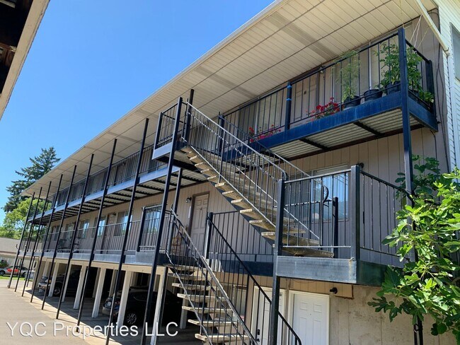 Building Photo - 2605 T St