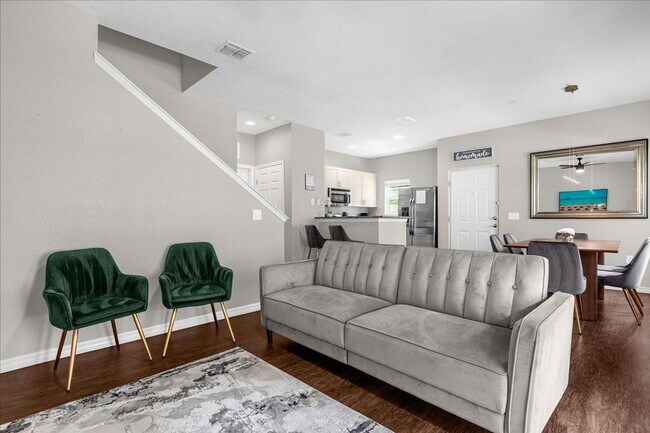 Photo - 5350 Diplomat Ct Apartment