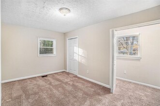Building Photo - 226 Collum St NW