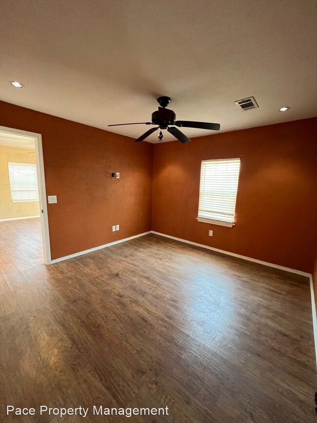 Foto del edificio - 1 br, 1 bath House - 4108 S Washington