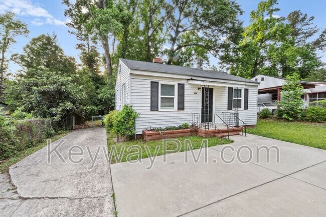 Foto del edificio - 608 Carolina Springs Rd