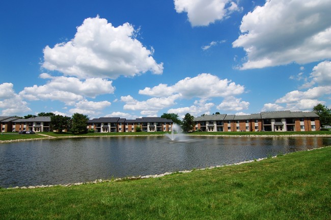 Building Photo - Lakeview Apartments