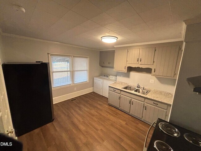 Foto del edificio - 509 Erwin Rd