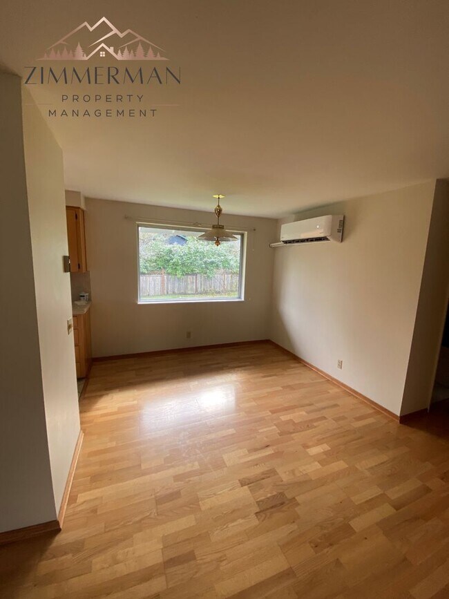 Foto del edificio - Charming Mid-Century Home