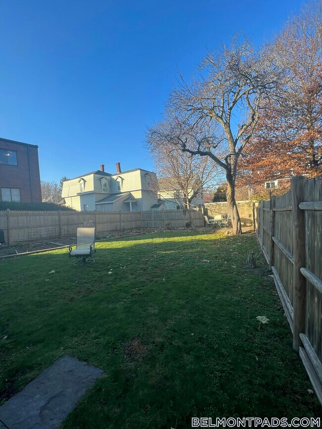 Foto del edificio - 16 Trowbridge St