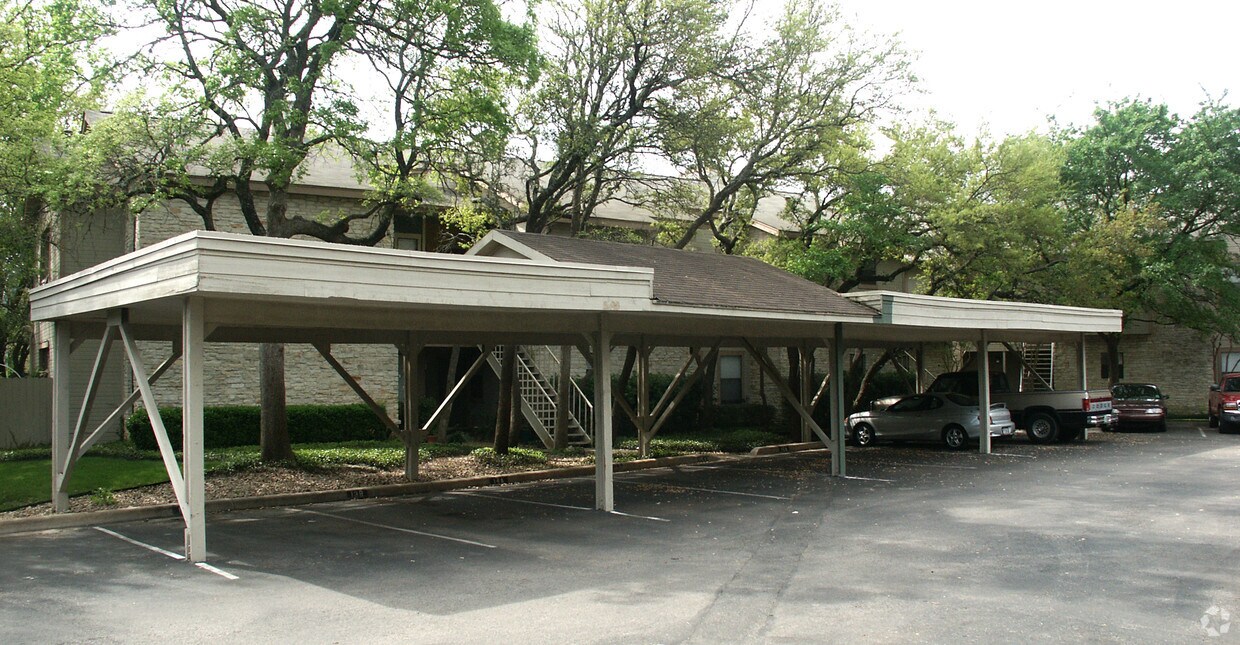 Vista al edificio ruta alternativa - Columbia Oaks - Condo/Townhomes