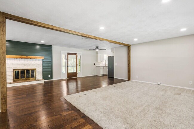 Foto del edificio - 4267 S Ridgecrest Dr