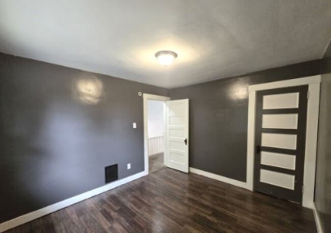 Building Photo - 231 Connecticut Ave