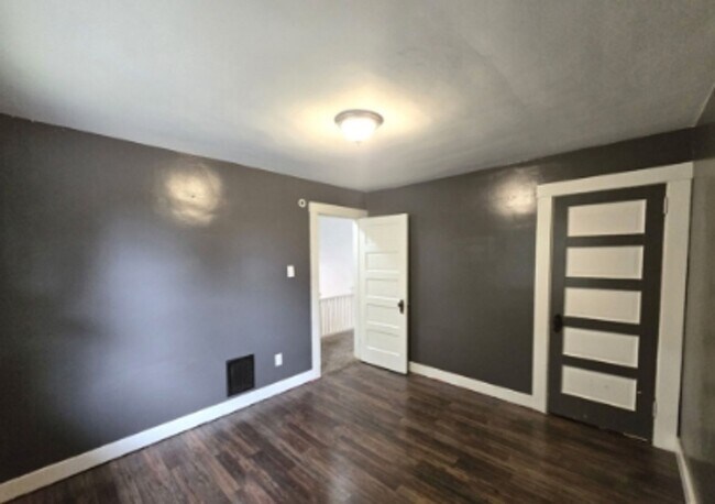 Foto del edificio - 231 Connecticut Ave