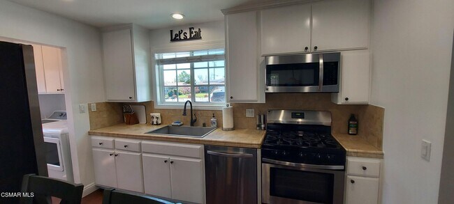 Foto del edificio - 2250 Magnolia St