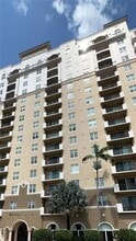 Building Photo - 616 Clearwater Park Rd