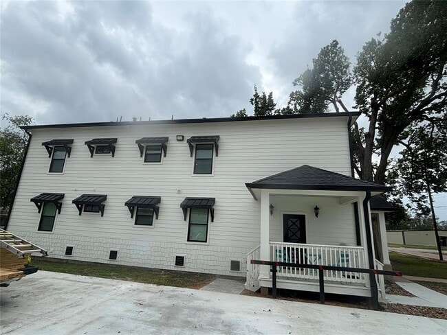 Building Photo - 113 S Rusk St