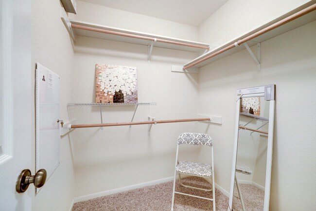 Foto del edificio - 10 Stone Creek Pl