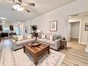 Building Photo - 7534 Coral Ter Dr