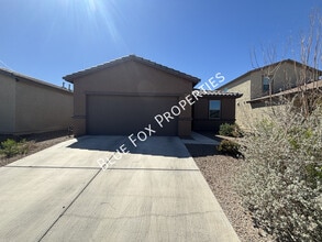 Building Photo - 7095 W Jadewood Ln