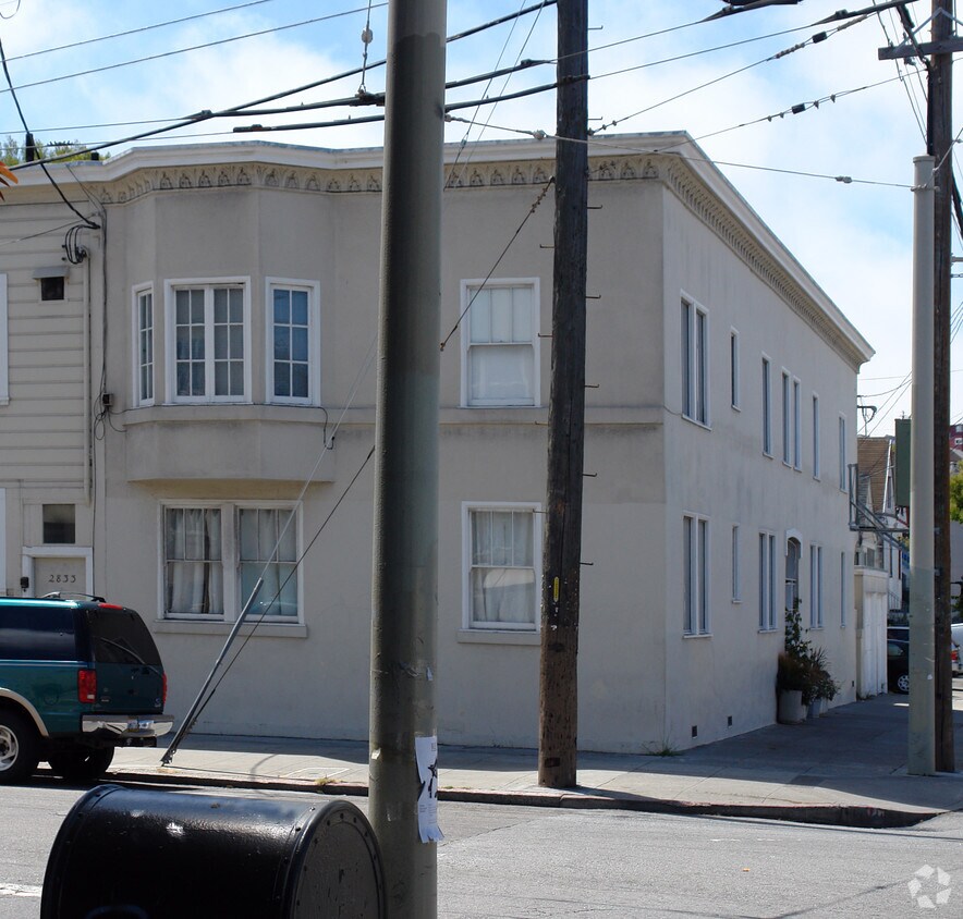 Foto del edificio - 2833 25th St