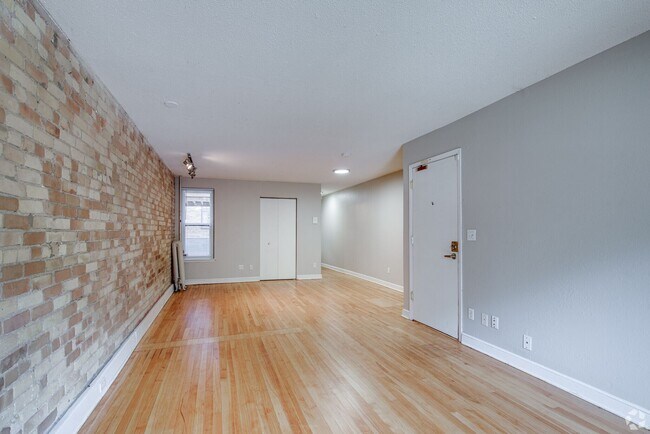 Foto del interior - 1400-1408 Spruce Pl – Oak Grove Downtown