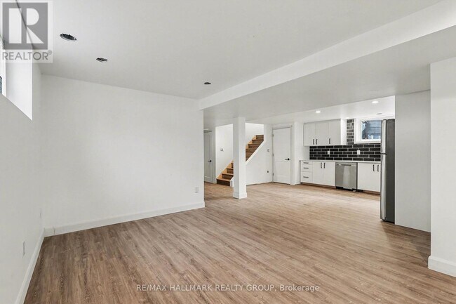 Photo du bâtiment - 1319 Avenue B Ave