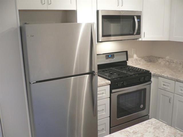 Foto del edificio - 9820 Park Ln Pl