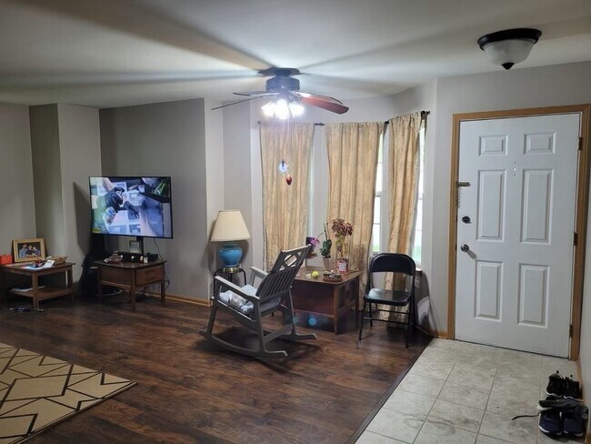 Building Photo - 2220 Waterleaf Ct