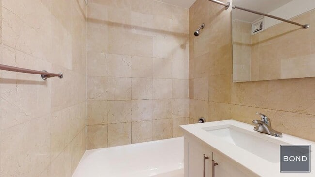 Foto del edificio - 333 E 49th St