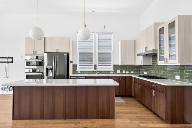 Foto del edificio - 6105 Florencia Ln