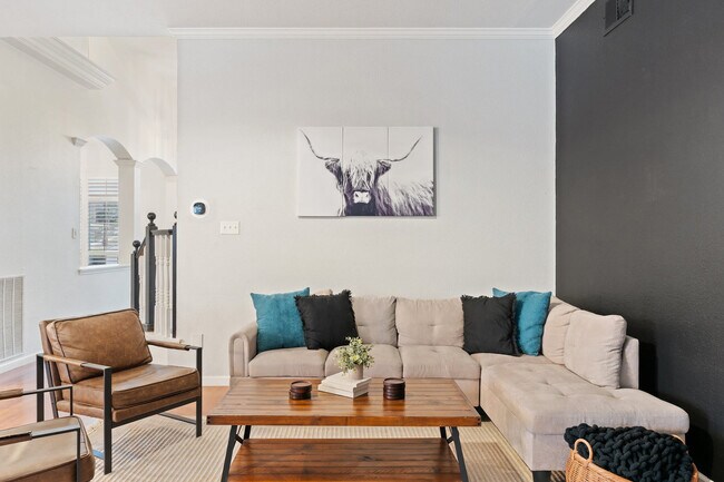 Foto del edificio - 3209 Normandy Dr