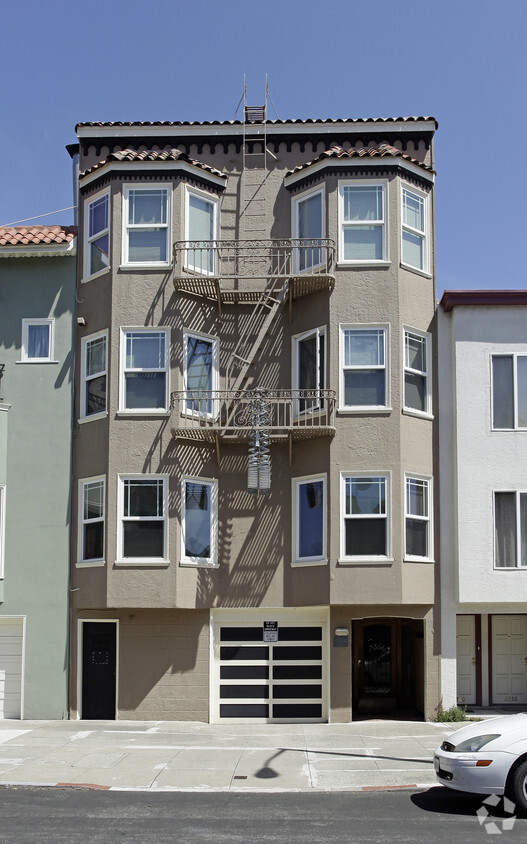 Primary Photo - 2366 Francisco St