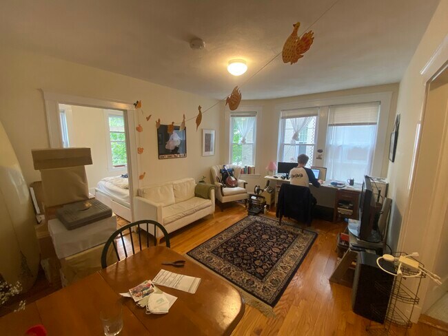 Foto del edificio - 156 Summer St