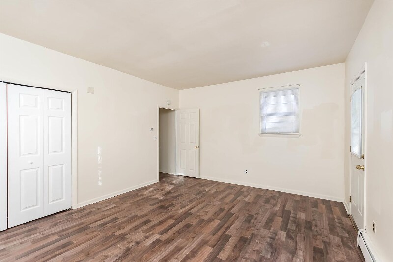 17 Davis Ave, Clementon, NJ 08021 House Rental in Clementon, NJ