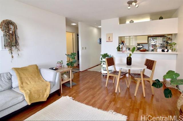 Foto del edificio - 92-929-929 Hame Pl