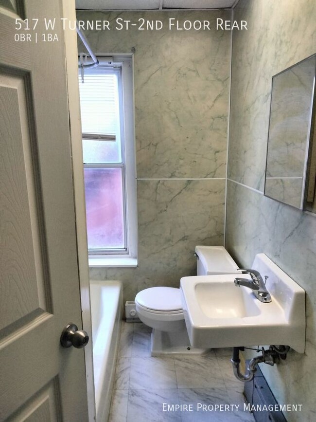 Foto del edificio - 2nd Floor: Studio / 1 Bathroom Apartment i...