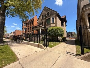 Building Photo - 5411 S Michigan Ave