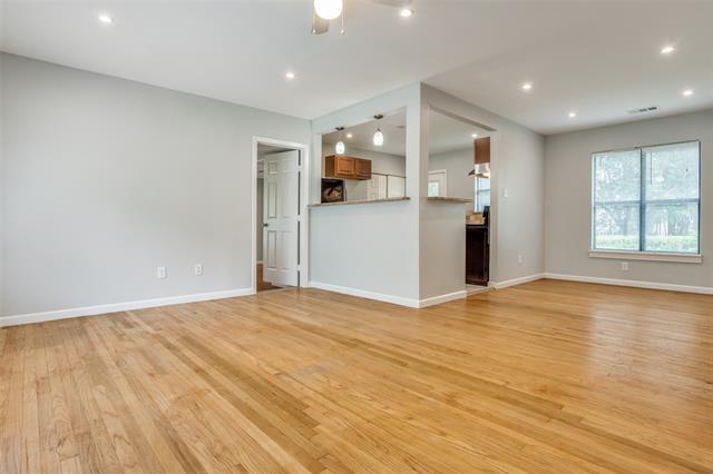 Foto del edificio - 3733 Park Ln