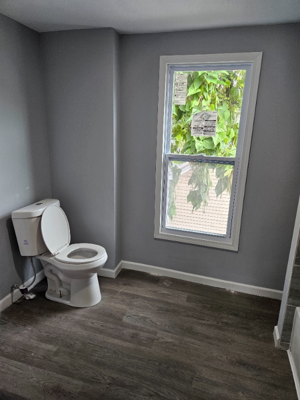 1002 E 76th St Cleveland, OH 44103 – photo 3
