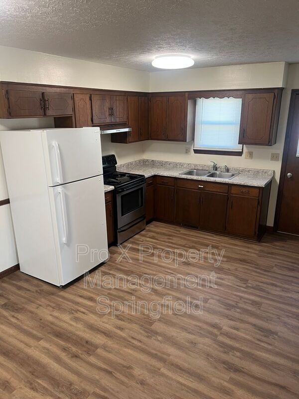 Foto del edificio - 2524 S Jefferson Ave