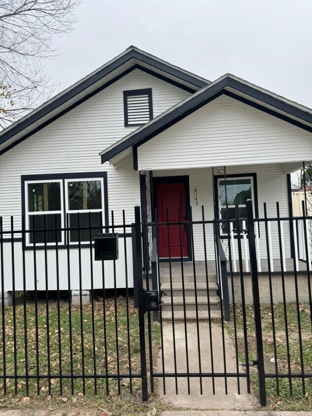 Foto principal - 4145 Conroy St