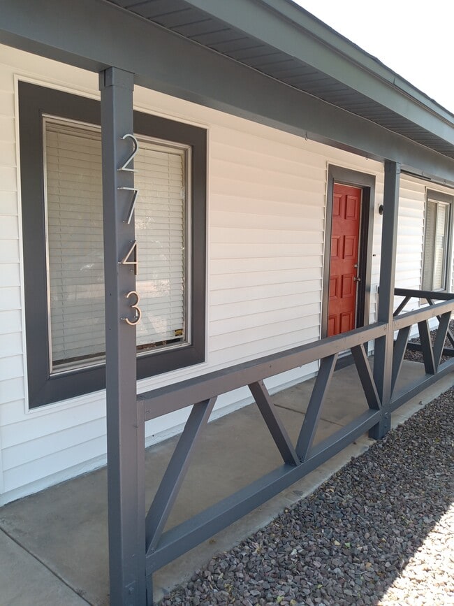 Building Photo - 2743 W Junquillo Cir