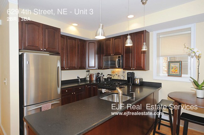 Foto del edificio - 629 4th St NE