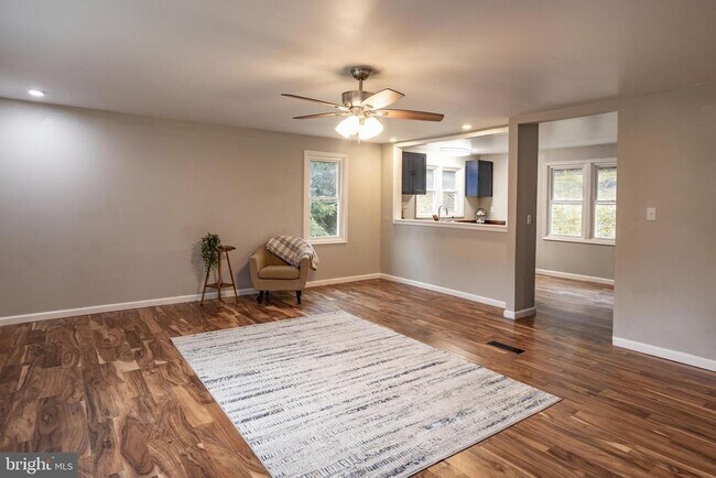 Foto del edificio - 2772 Swanton Rd